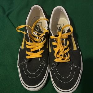 Vans Oldskool Gray with yellow stripe size 9